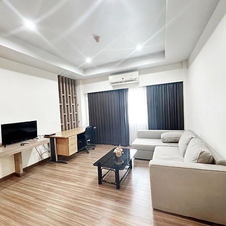 Akelada Hotel Nang Rong Exterior foto
