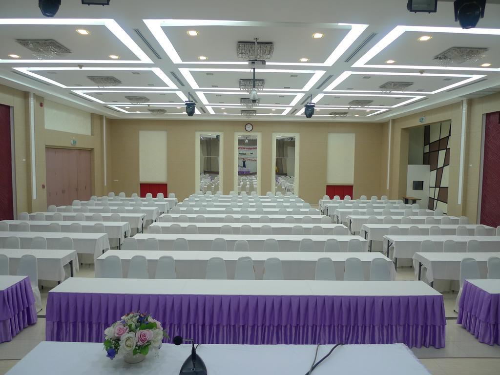 Akelada Hotel Nang Rong Exterior foto